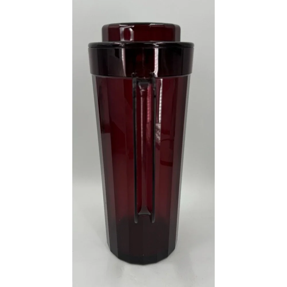 Tupperware Preludio Acrylic 2 Qt Pitcher 2003B-2 Cranberry Red, Lid 2004A-4‎ NEW
